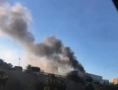 ΕΚΤΑΚΤΟ: Ένοπλοι εισέβαλαν στο ΥΠΕΞ της Λιβύης μετά από βομβιστική επίθεση